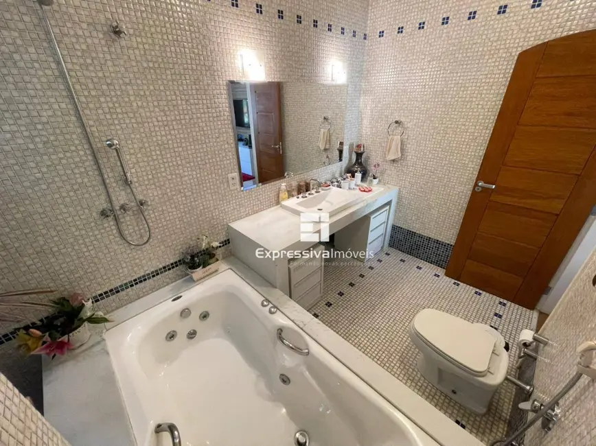 Casa de Condomínio com 5 quartos à venda, 1198m2 em Jardim Santa Rosa, Itatiba - SP - imagem 9 Foto 9 de Casa de Condomínio com 5 quartos à venda, 1198m2 em Jardim Santa Rosa, Itatiba - SP