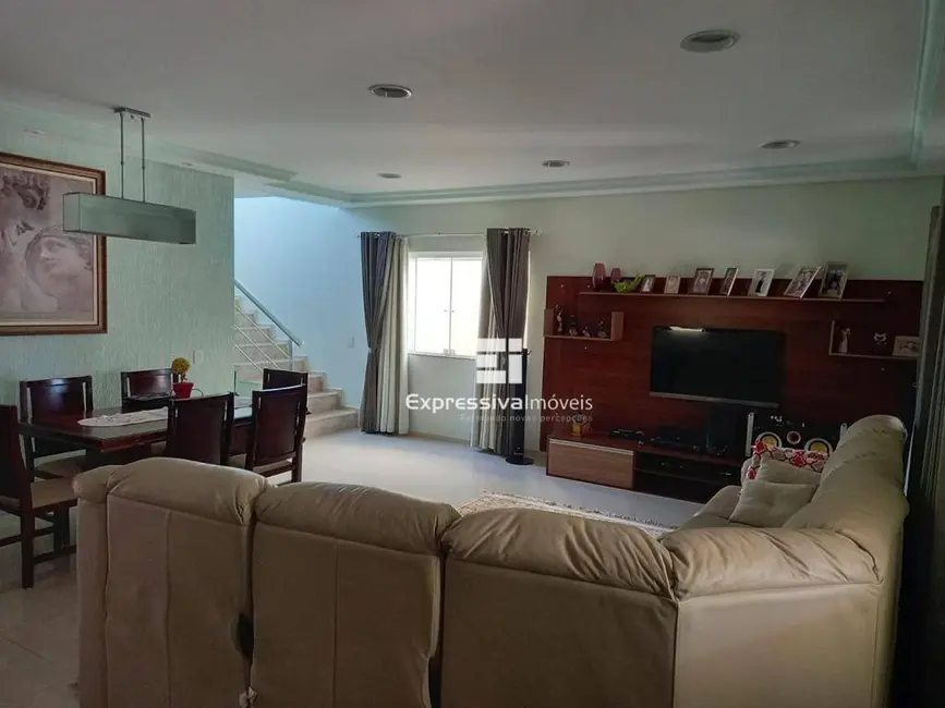 Foto 4 de Casa de Condomínio com 3 quartos à venda, 300m2 em Residencial Fazenda Serrinha, Itatiba - SP