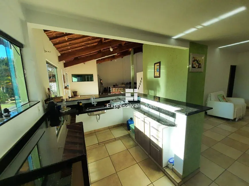 Foto 8 de Chácara com 2 quartos à venda, 1035m2 em Recanto Princesa da Colina, Itatiba - SP