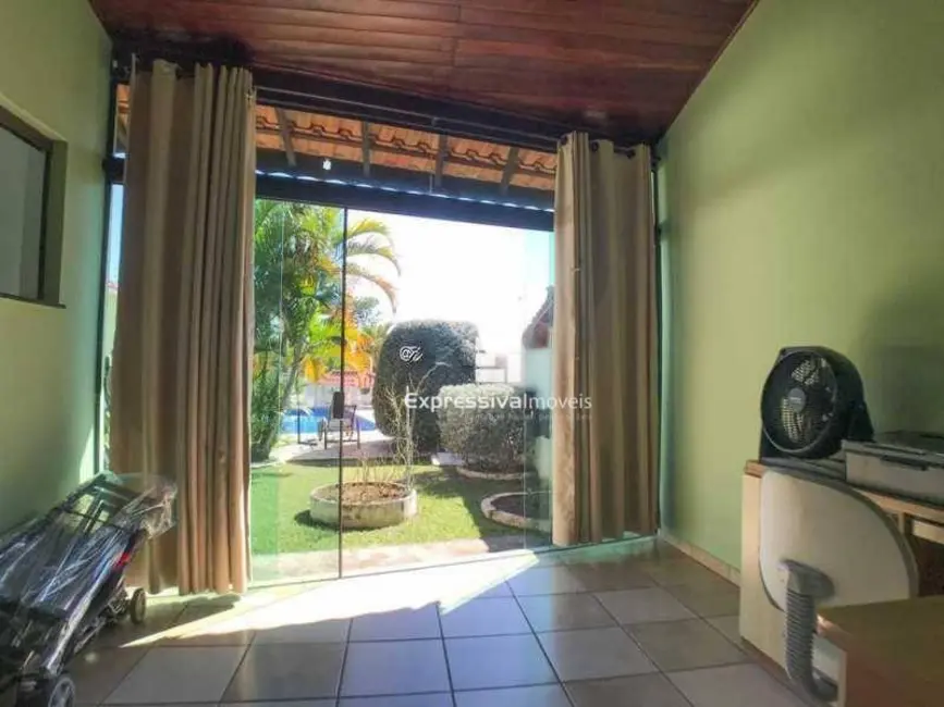 Foto 5 de Chácara com 2 quartos à venda, 1035m2 em Recanto Princesa da Colina, Itatiba - SP