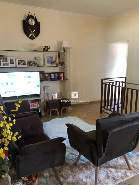 Foto 3 de Casa com 3 quartos à venda, 139m2 em Jardim Tereza, Itatiba - SP