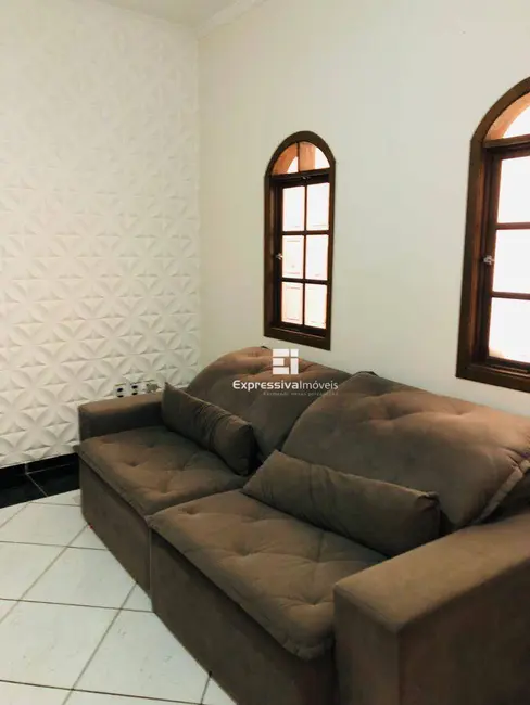 Foto 3 de Casa com 3 quartos à venda, 139m2 em Jardim Tereza, Itatiba - SP