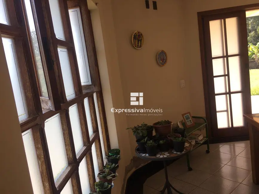 Foto 6 de Chácara com 3 quartos à venda, 4000m2 em Jardim das Laranjeiras, Itatiba - SP