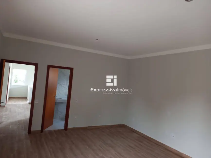 Foto 4 de Casa de Condomínio com 3 quartos à venda, 334m2 em Louveira - SP