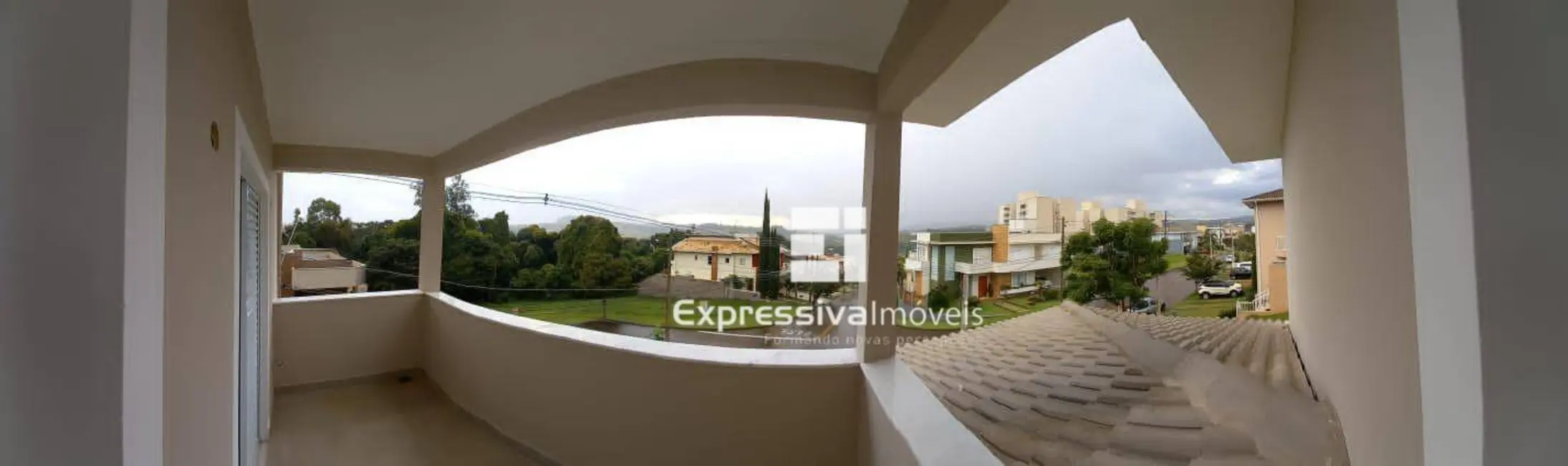 Foto 3 de Casa de Condomínio com 3 quartos à venda, 334m2 em Louveira - SP