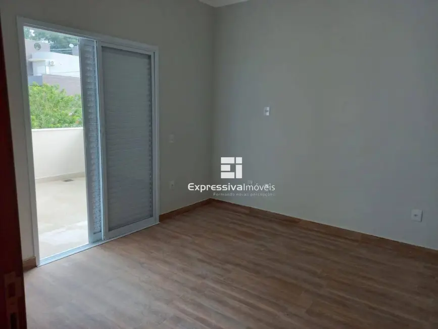 Foto 7 de Casa de Condomínio com 3 quartos à venda, 334m2 em Louveira - SP