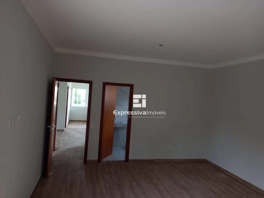 Foto 6 de Casa de Condomínio com 3 quartos à venda, 334m2 em Louveira - SP