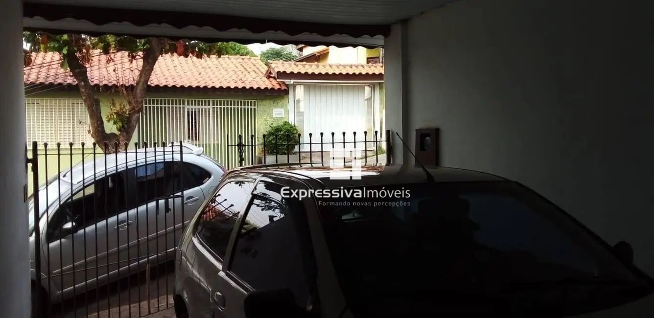 Foto 4 de Casa com 2 quartos à venda, 180m2 em Vila Cremonesi, Itatiba - SP