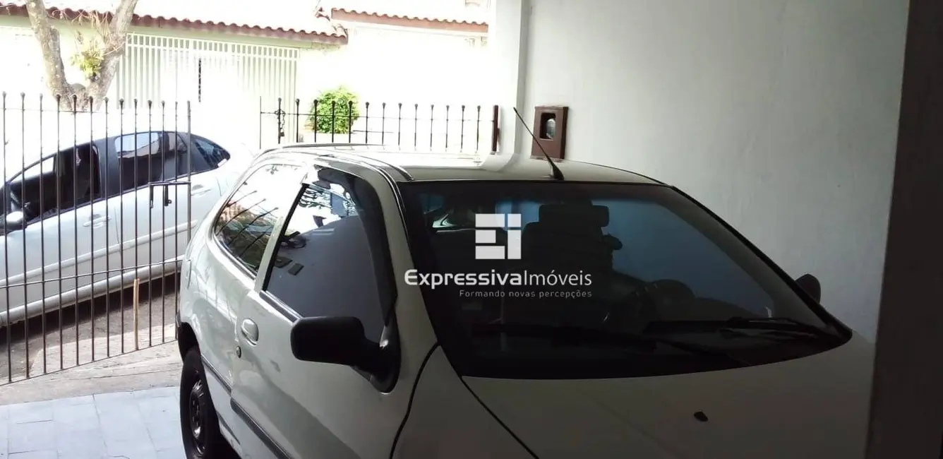 Foto 3 de Casa com 2 quartos à venda, 180m2 em Vila Cremonesi, Itatiba - SP