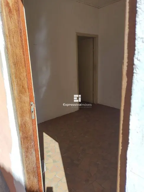 Foto 1 de Casa com 1 quarto à venda, 131m2 em Centro, Itatiba - SP