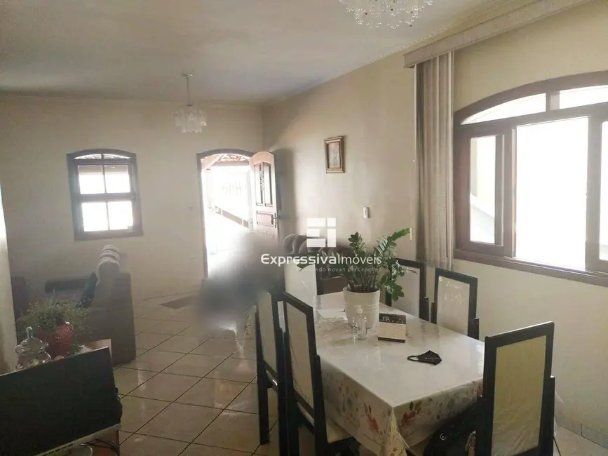Foto 6 de Casa com 5 quartos à venda, 280m2 em Jardim Ipê, Itatiba - SP