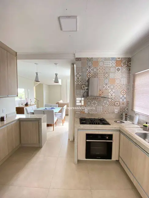 Foto 6 de Sobrado com 3 quartos à venda, 502m2 em Itatiba - SP