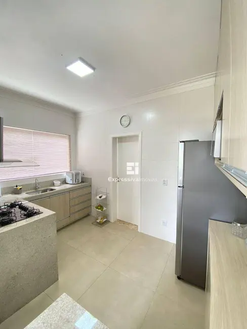 Foto 5 de Sobrado com 3 quartos à venda, 502m2 em Itatiba - SP