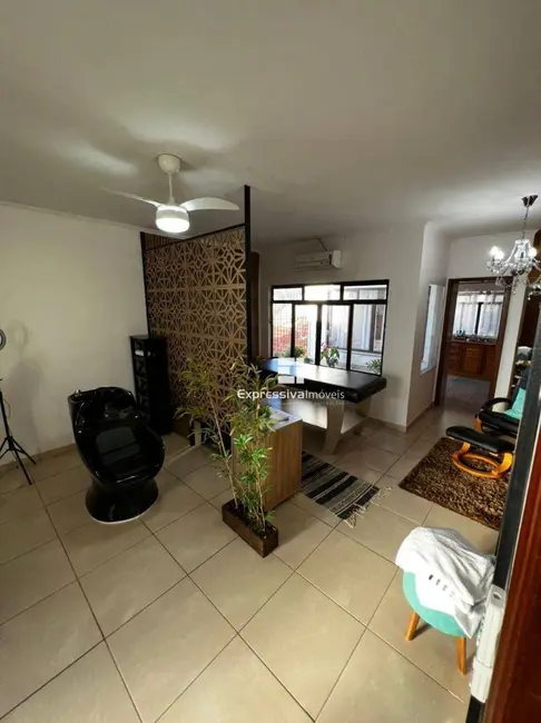 Foto 7 de Sobrado com 4 quartos à venda, 241m2 em Jardim Coronel Peroba, Itatiba - SP