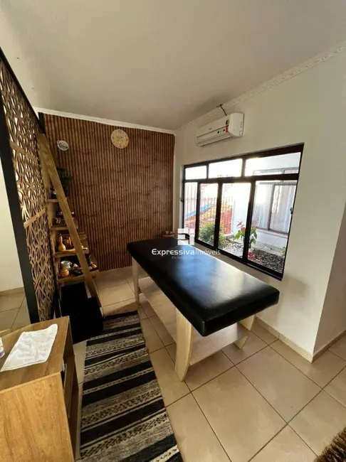 Foto 6 de Sobrado com 4 quartos à venda, 241m2 em Jardim Coronel Peroba, Itatiba - SP