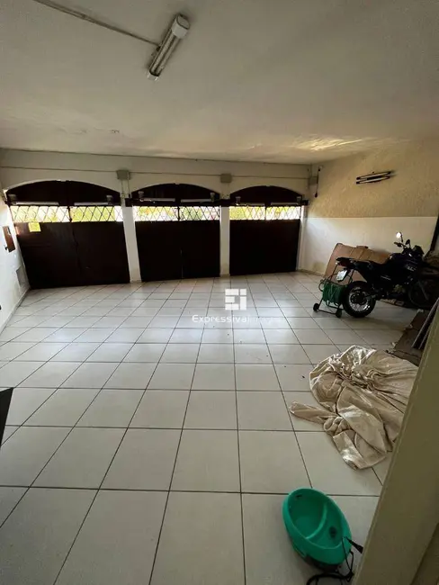 Foto 4 de Sobrado com 4 quartos à venda, 241m2 em Jardim Coronel Peroba, Itatiba - SP