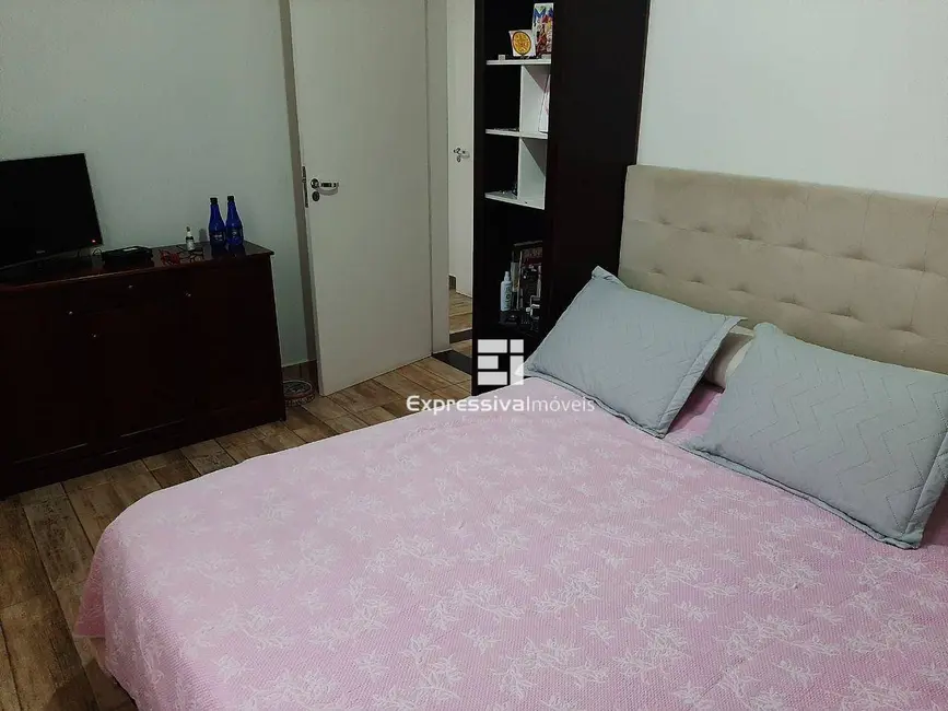 Foto 9 de Casa de Condomínio com 4 quartos à venda, 300m2 em Residencial Fazenda Serrinha, Itatiba - SP