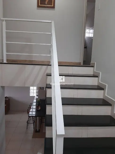 Foto 7 de Casa de Condomínio com 4 quartos à venda, 300m2 em Residencial Fazenda Serrinha, Itatiba - SP