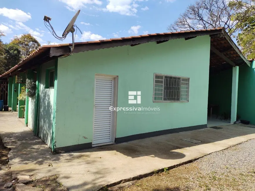Foto 2 de Chácara com 2 quartos à venda, 380m2 em Bairro Itapema, Itatiba - SP