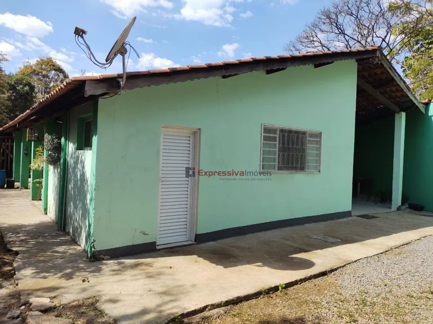 Foto 2 de Chácara com 2 quartos à venda, 380m2 em Bairro Itapema, Itatiba - SP