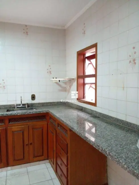 Foto 6 de Casa com 3 quartos à venda, 500m2 em Vila Brasileira, Itatiba - SP