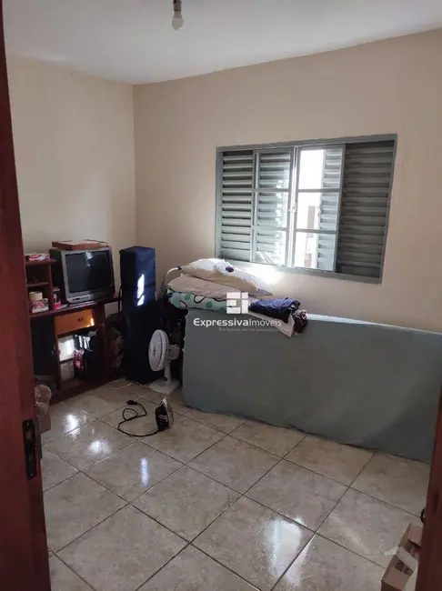 Foto 6 de Casa com 3 quartos à venda, 250m2 em Vila Cremonesi, Itatiba - SP