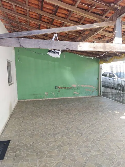 Foto 2 de Casa com 3 quartos à venda, 250m2 em Vila Cremonesi, Itatiba - SP
