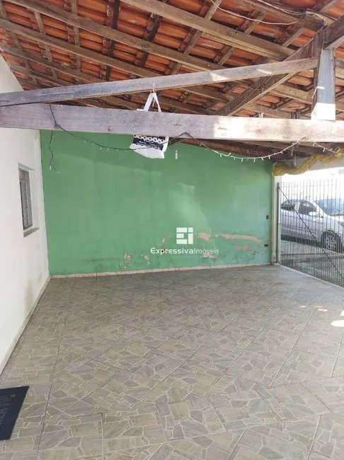 Foto 2 de Casa com 3 quartos à venda, 250m2 em Vila Cremonesi, Itatiba - SP
