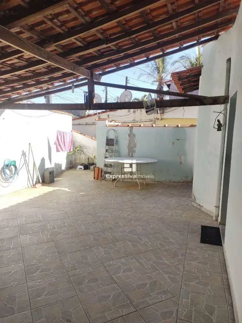 Foto 1 de Casa com 3 quartos à venda, 250m2 em Vila Cremonesi, Itatiba - SP
