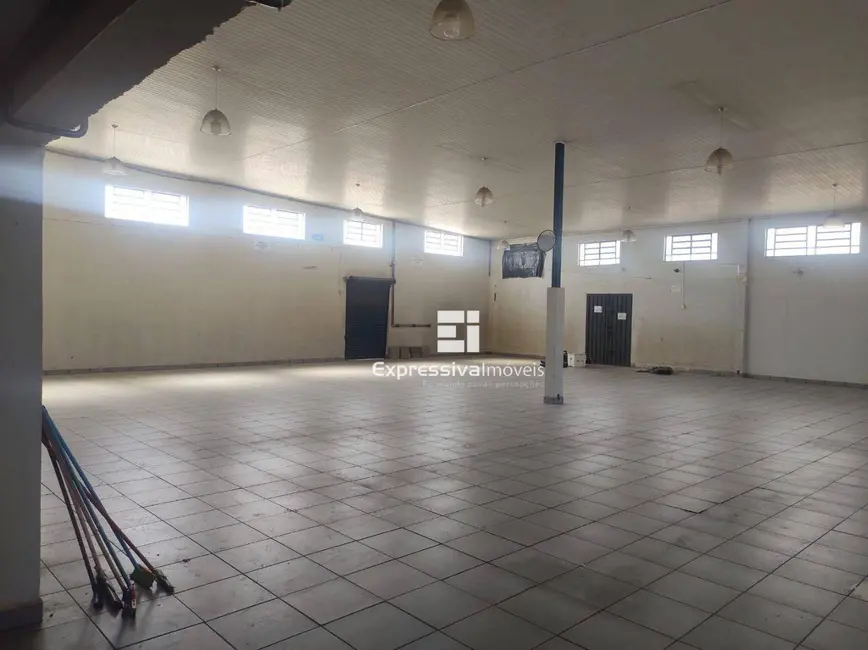 Foto 5 de Armazém / Galpão à venda e para alugar, 2700m2 em Jardim Galetto, Itatiba - SP