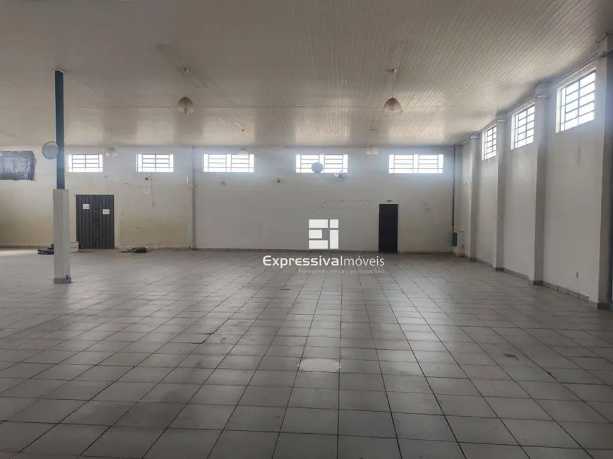 Foto 1 de Armazém / Galpão à venda e para alugar, 2700m2 em Jardim Galetto, Itatiba - SP