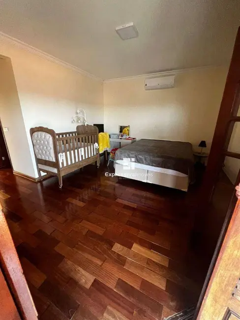 Foto 7 de Casa com 4 quartos à venda, 300m2 em Jardim Coronel Peroba, Itatiba - SP