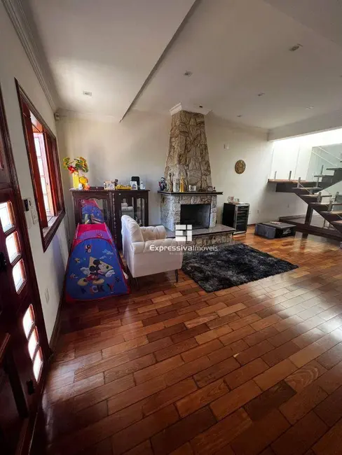 Foto 6 de Casa com 4 quartos à venda, 300m2 em Jardim Coronel Peroba, Itatiba - SP