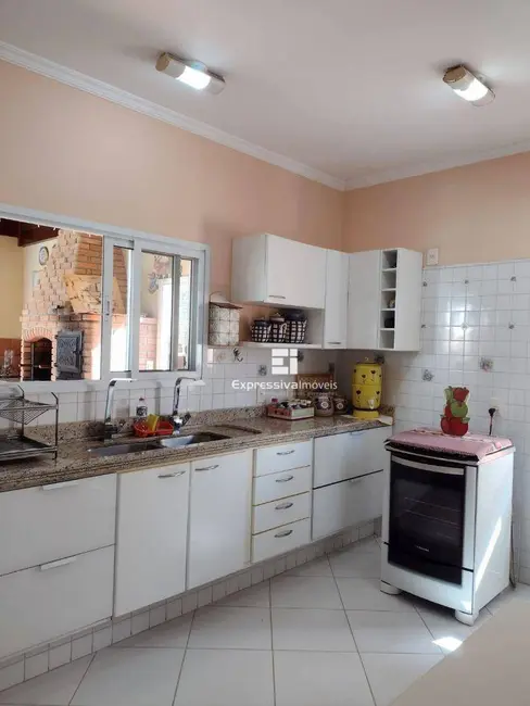 Foto 9 de Casa com 3 quartos à venda, 625m2 em Vinhedo - SP