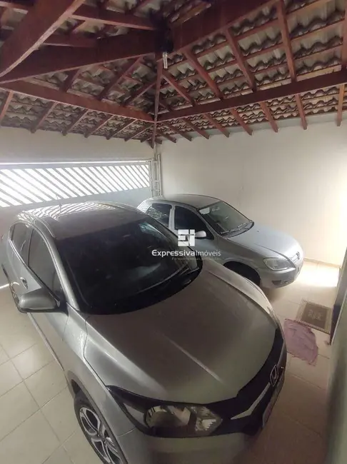 Foto 2 de Casa com 3 quartos à venda, 300m2 em Itatiba - SP