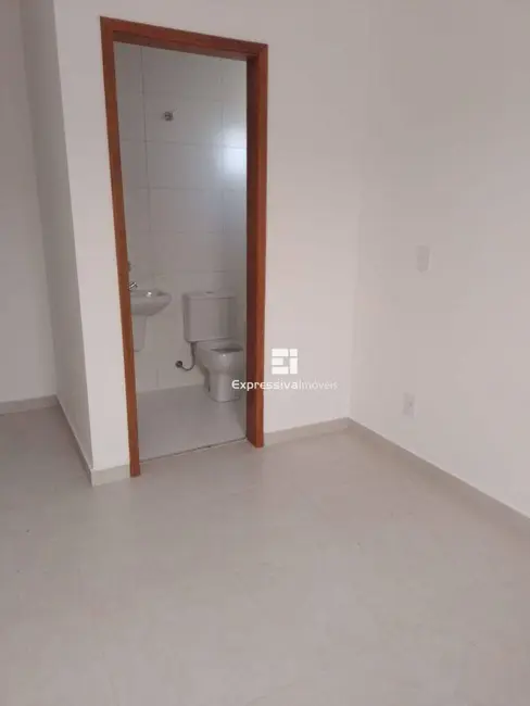Foto 9 de Casa de Condomínio com 3 quartos à venda, 77m2 em Parque das Laranjeiras, Itatiba - SP