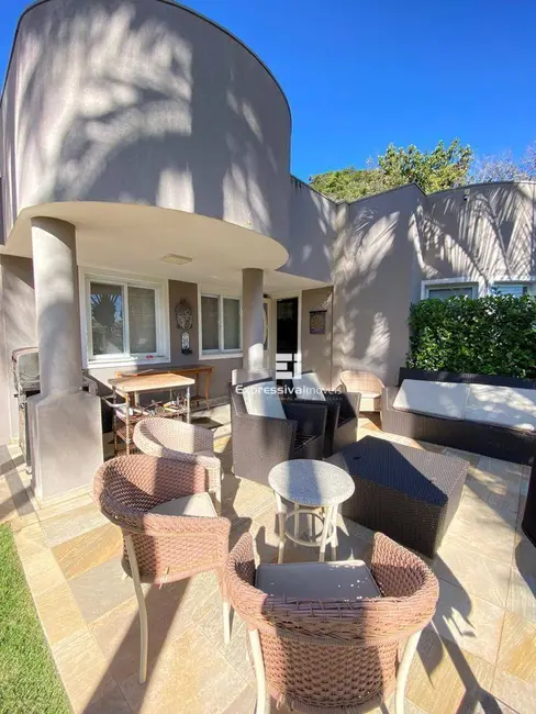 Foto 2 de Casa de Condomínio com 3 quartos à venda, 1536m2 em Parque das Laranjeiras, Itatiba - SP