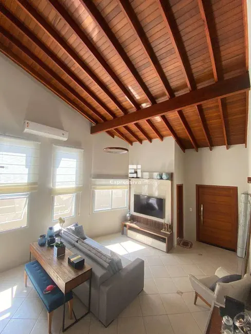 Foto 4 de Sobrado com 3 quartos à venda, 300m2 em Loteamento Itatiba Country Club, Itatiba - SP