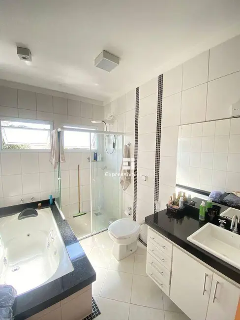 Foto 9 de Sobrado com 3 quartos à venda, 300m2 em Loteamento Itatiba Country Club, Itatiba - SP