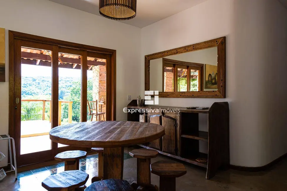 Foto 4 de Chácara com 5 quartos à venda e para alugar, 5000m2 em Condomínio Itaembu, Itatiba - SP