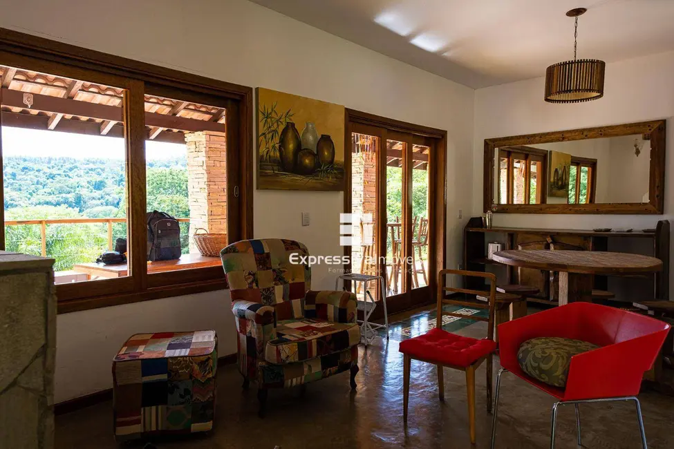 Foto 3 de Chácara com 5 quartos à venda e para alugar, 5000m2 em Condomínio Itaembu, Itatiba - SP