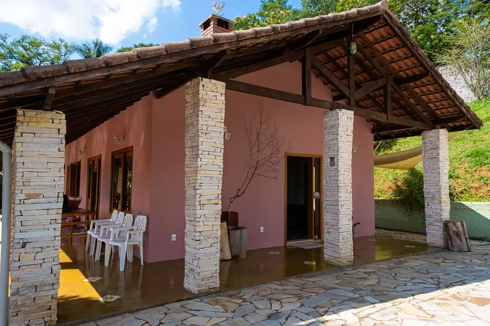 Foto 2 de Chácara com 5 quartos à venda e para alugar, 5000m2 em Condomínio Itaembu, Itatiba - SP