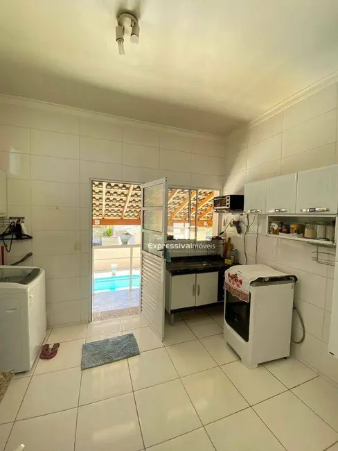 Foto 3 de Sobrado com 2 quartos à venda, 435m2 em Residencial Fazenda Serrinha, Itatiba - SP