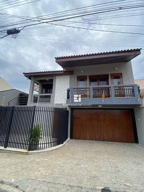 Foto 1 de Casa com 3 quartos à venda, 300m2 em Vila Mutton, Itatiba - SP
