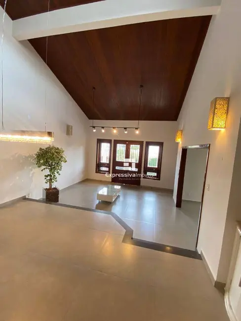 Foto 5 de Casa com 3 quartos à venda, 300m2 em Vila Mutton, Itatiba - SP