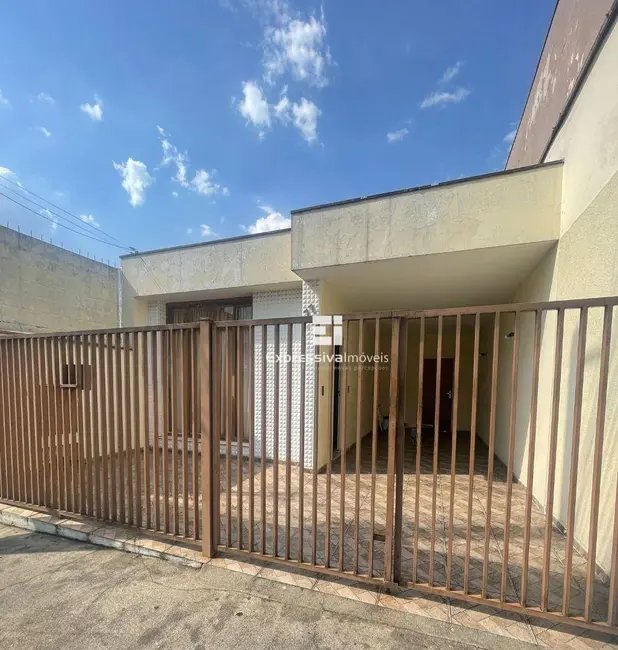 Foto 1 de Casa com 4 quartos à venda, 221m2 em Centro, Itatiba - SP