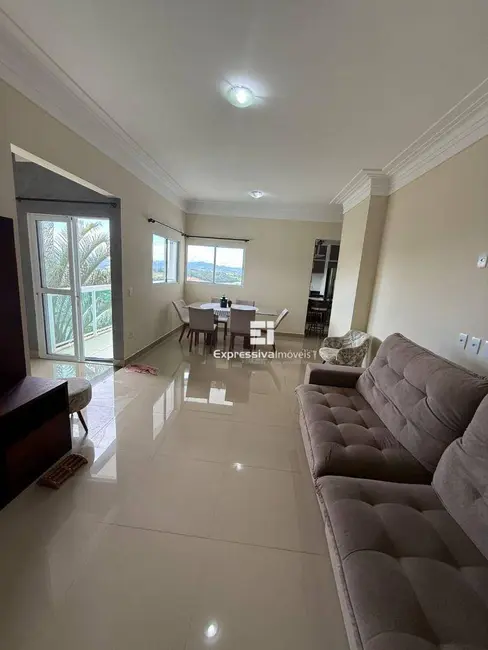 Foto 7 de Casa com 4 quartos à venda, 600m2 em Parque das Laranjeiras, Itatiba - SP