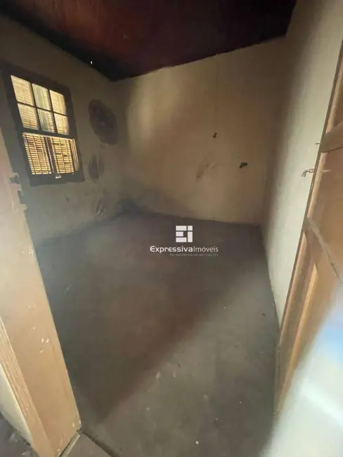 Casa com 2 quartos à venda, 230m2 em Vila Penteado, Itatiba - SP - imagem 3 Foto 3 de Casa com 2 quartos à venda, 230m2 em Vila Penteado, Itatiba - SP