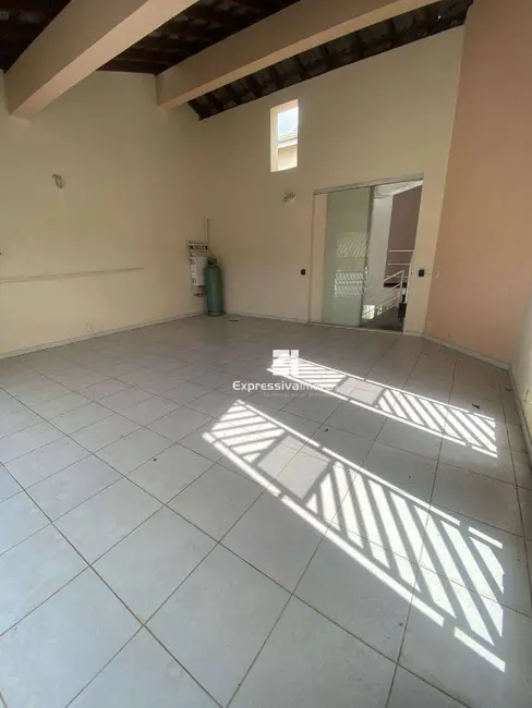 Foto 2 de Casa com 3 quartos à venda, 420m2 em Nova Itatiba, Itatiba - SP