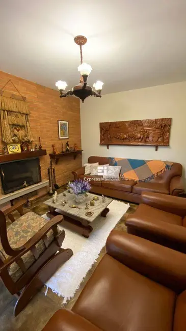 Foto 4 de Casa de Condomínio com 3 quartos à venda, 1428m2 em Parque das Laranjeiras, Itatiba - SP